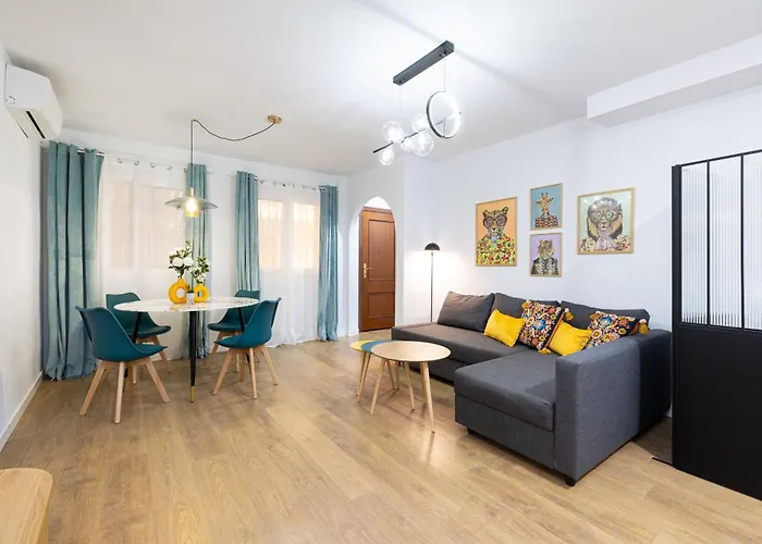 H2M Feijoo Close To City Center In A Quiet Area