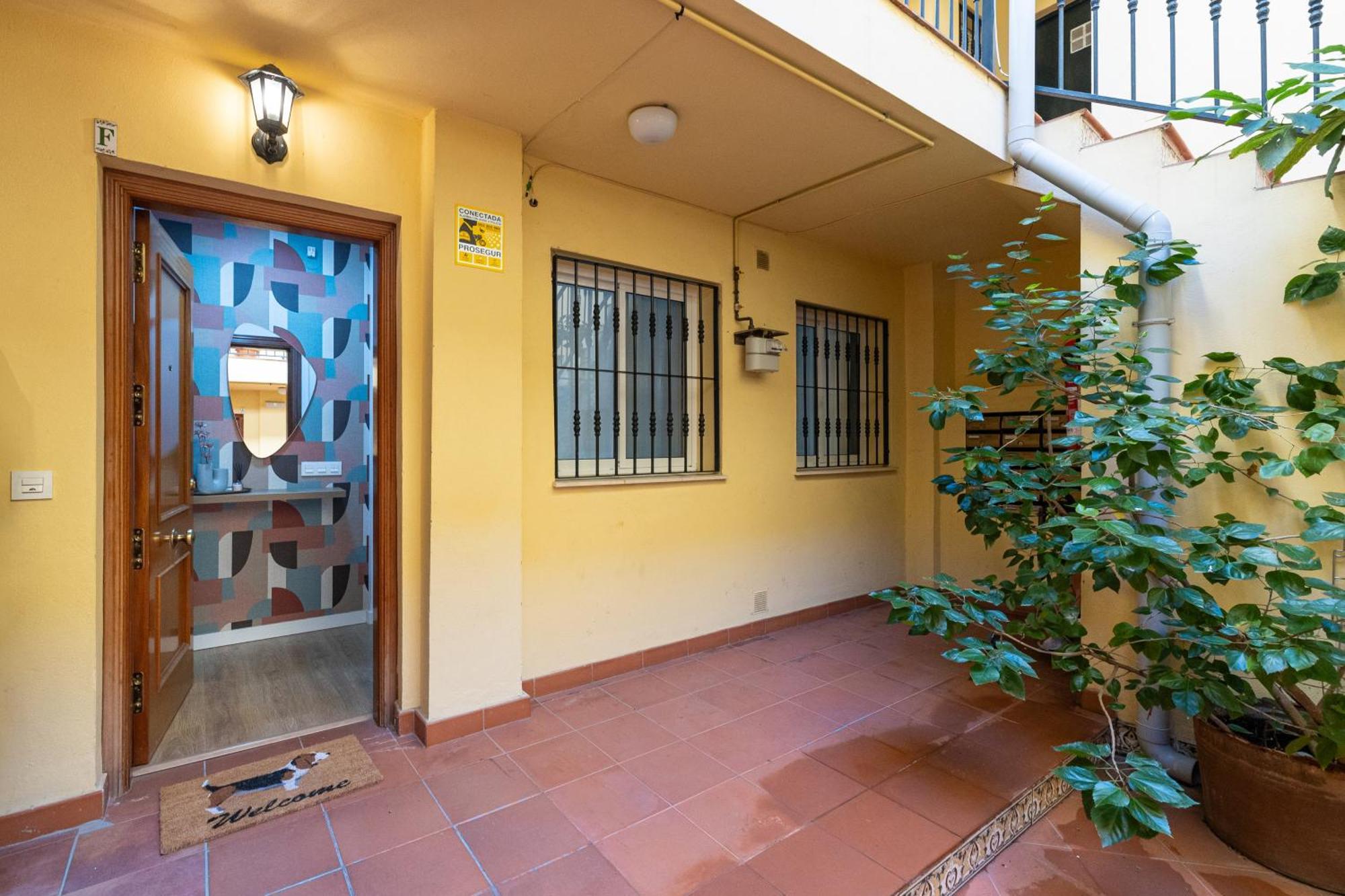 H2m Feijoo Close To Center In A Quiet Area *